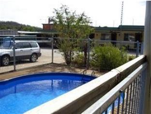 Kelly Country Motel