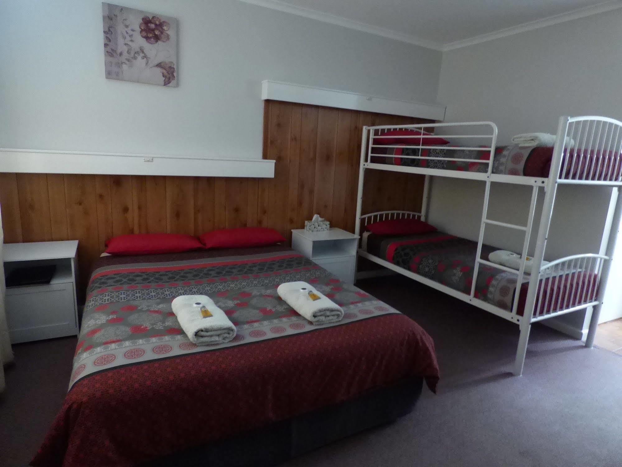 Kelly Country Motel 3*